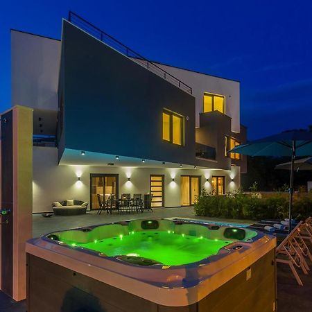 Luxury Apartment Noa Njivice Esterno foto