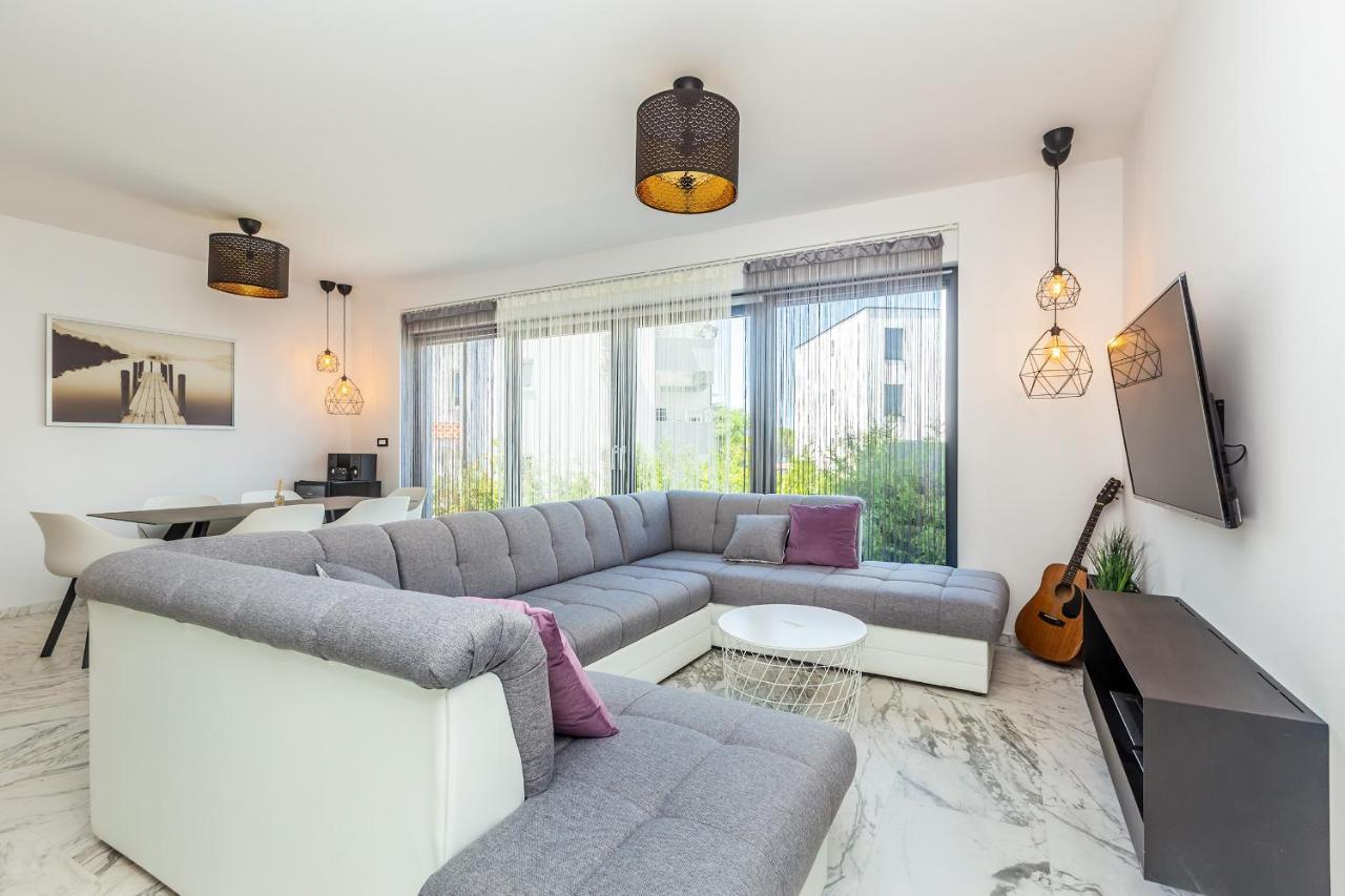 Luxury Apartment Noa Njivice Esterno foto