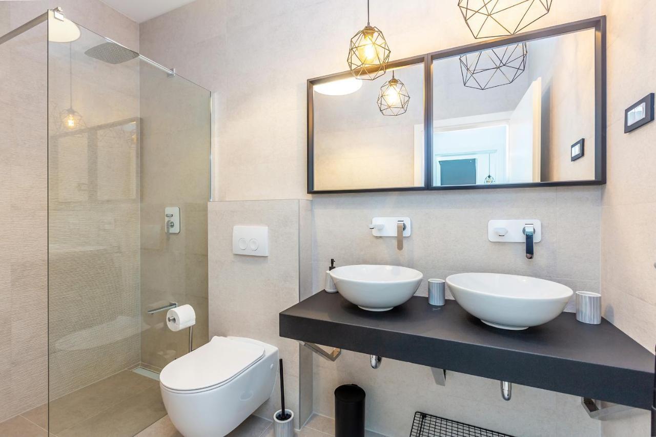Luxury Apartment Noa Njivice Esterno foto
